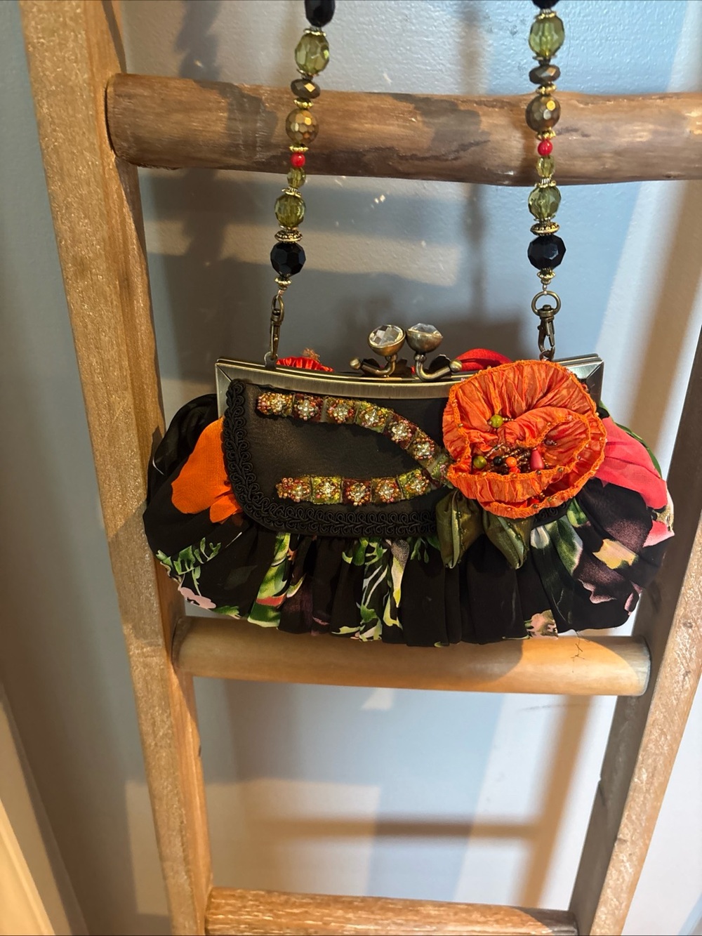 Mary Frances Red Green Multicolor Floral Beaded Strap Clutch - Picture 10 of 14